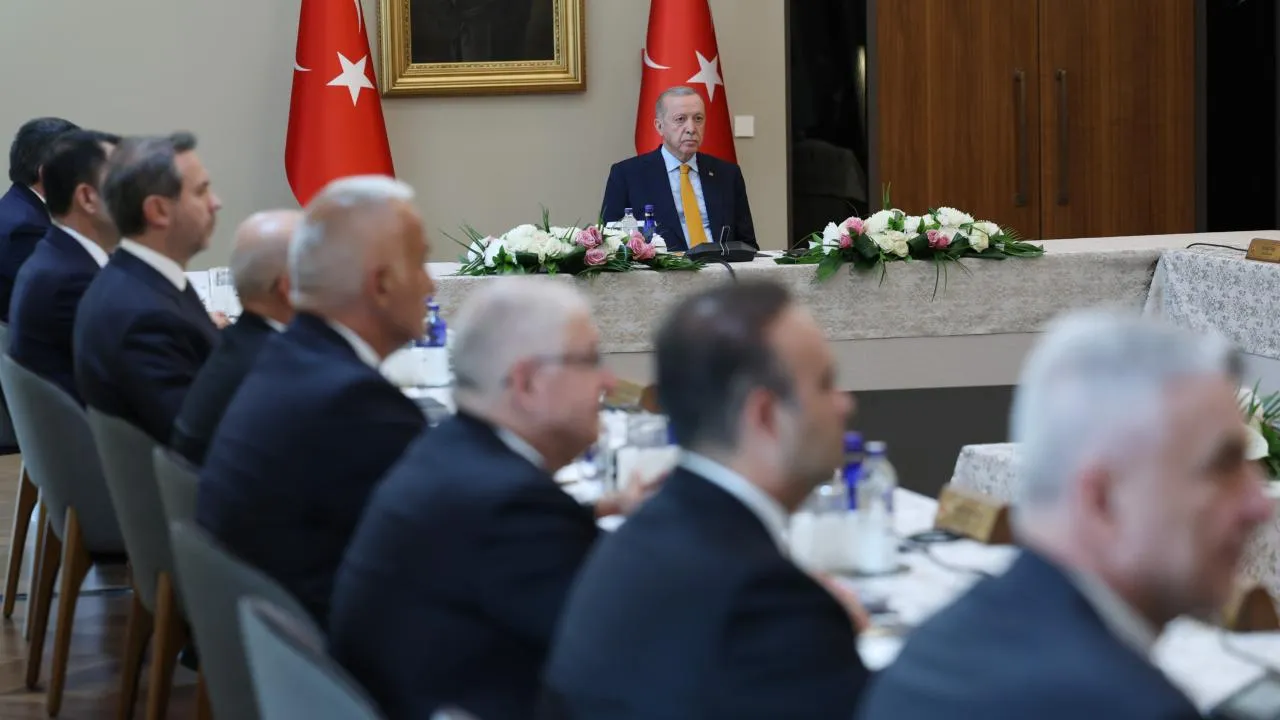 Süleymancılara 3. Dalga Operasyon: 54 Gözaltı, 14 Kuruluşa Kayyum!